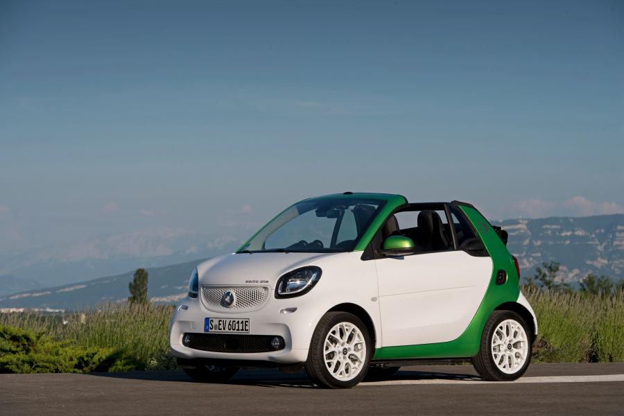  Smart ForTwo Prime Cabrio Electric Drive 2017 года  (WW) (фото 18 из 35)